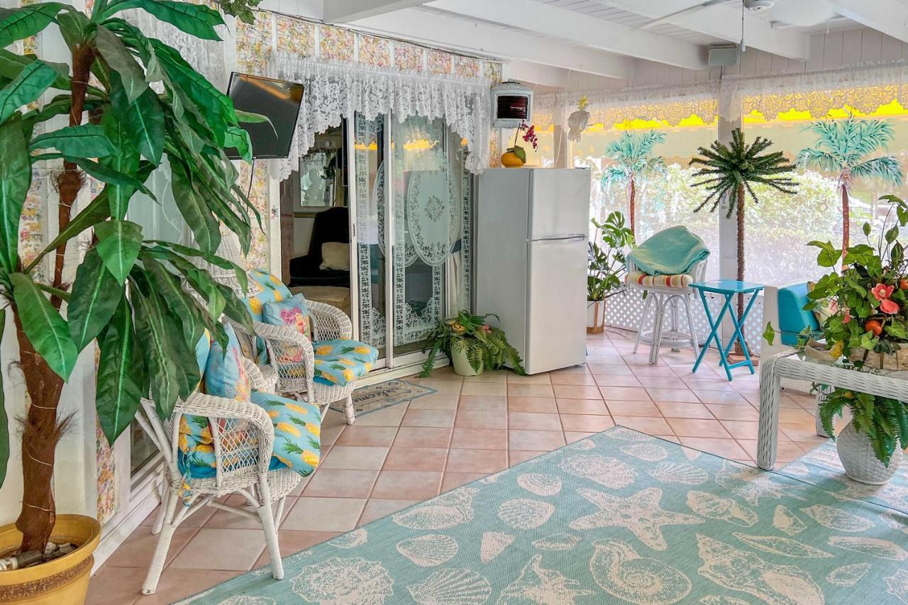Pams Mermaid House With Riverfront Yard And Lanai! Daire Weeki Wachee Dış mekan fotoğraf