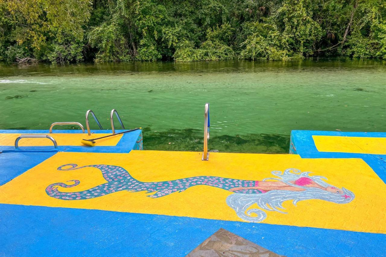 Pams Mermaid House With Riverfront Yard And Lanai! Daire Weeki Wachee Dış mekan fotoğraf
