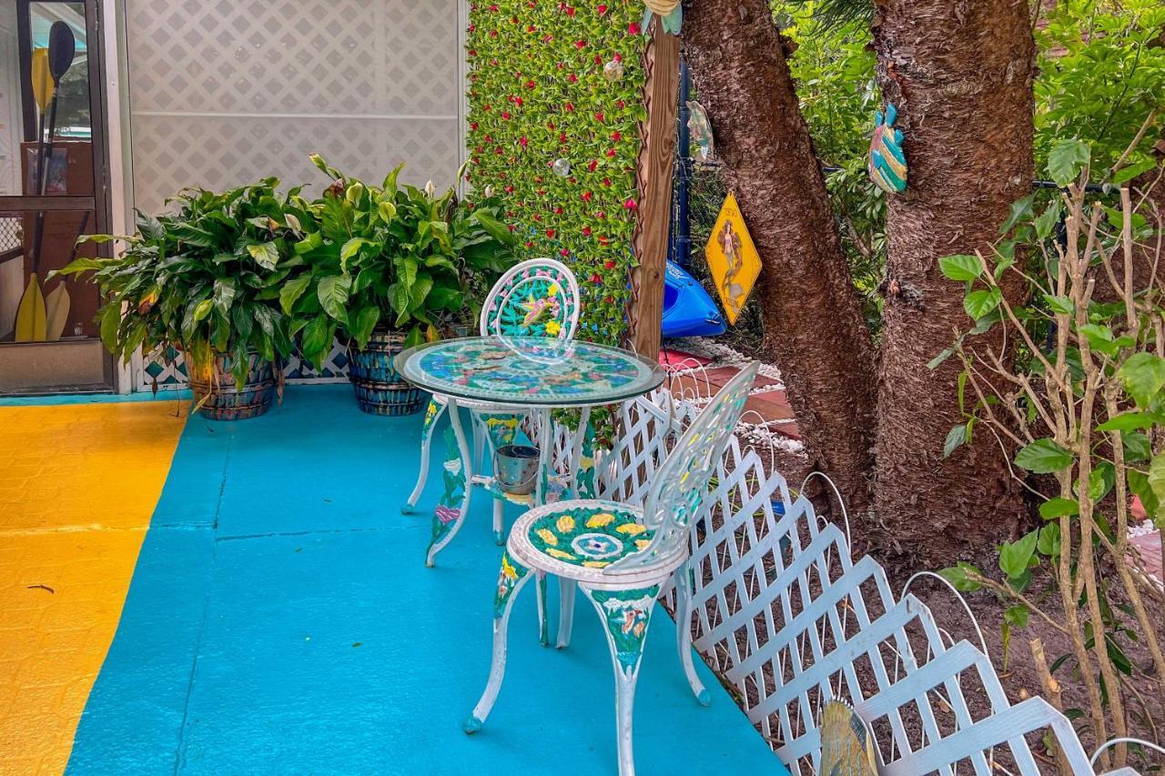 Pams Mermaid House With Riverfront Yard And Lanai! Daire Weeki Wachee Dış mekan fotoğraf