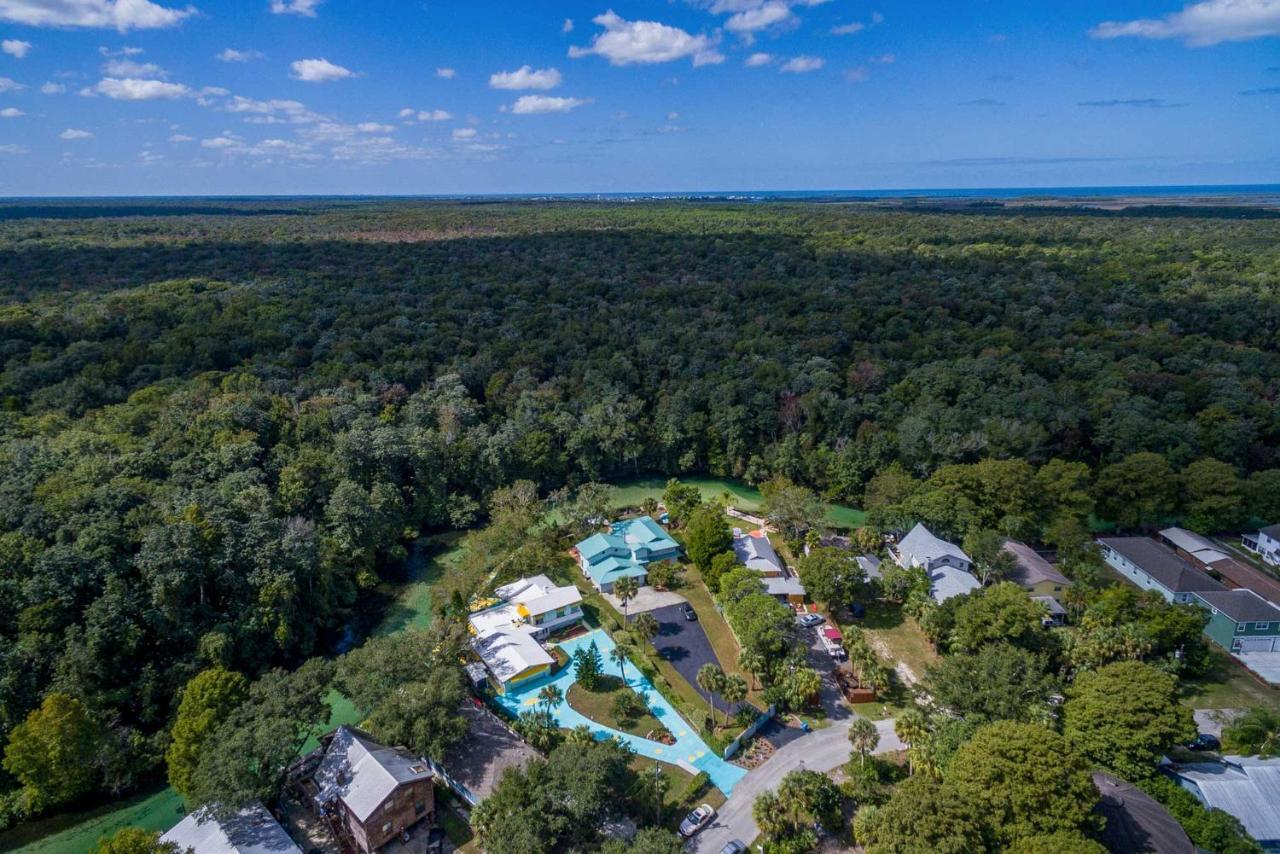 Pams Mermaid House With Riverfront Yard And Lanai! Daire Weeki Wachee Dış mekan fotoğraf