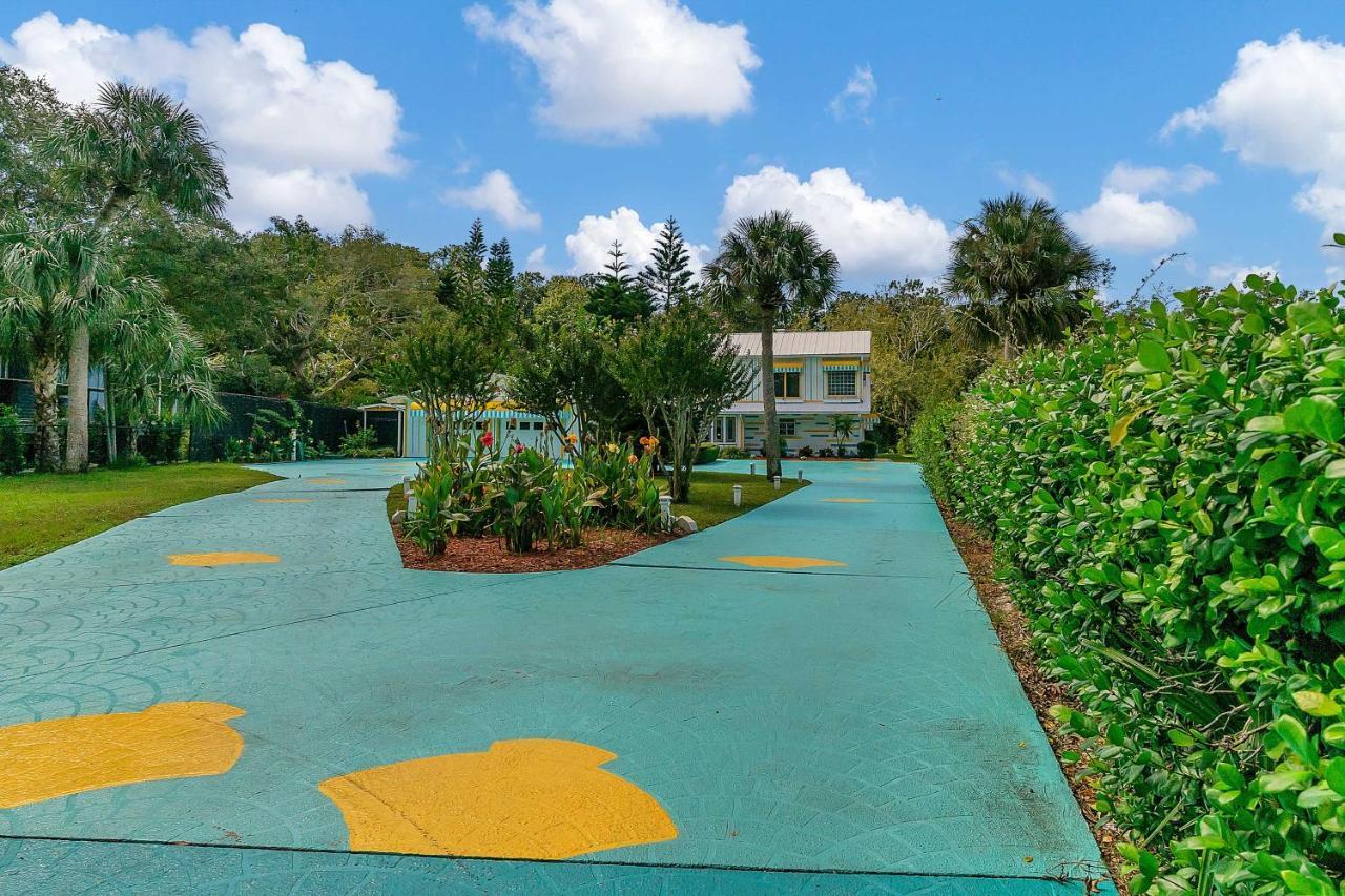 Pams Mermaid House With Riverfront Yard And Lanai! Daire Weeki Wachee Dış mekan fotoğraf